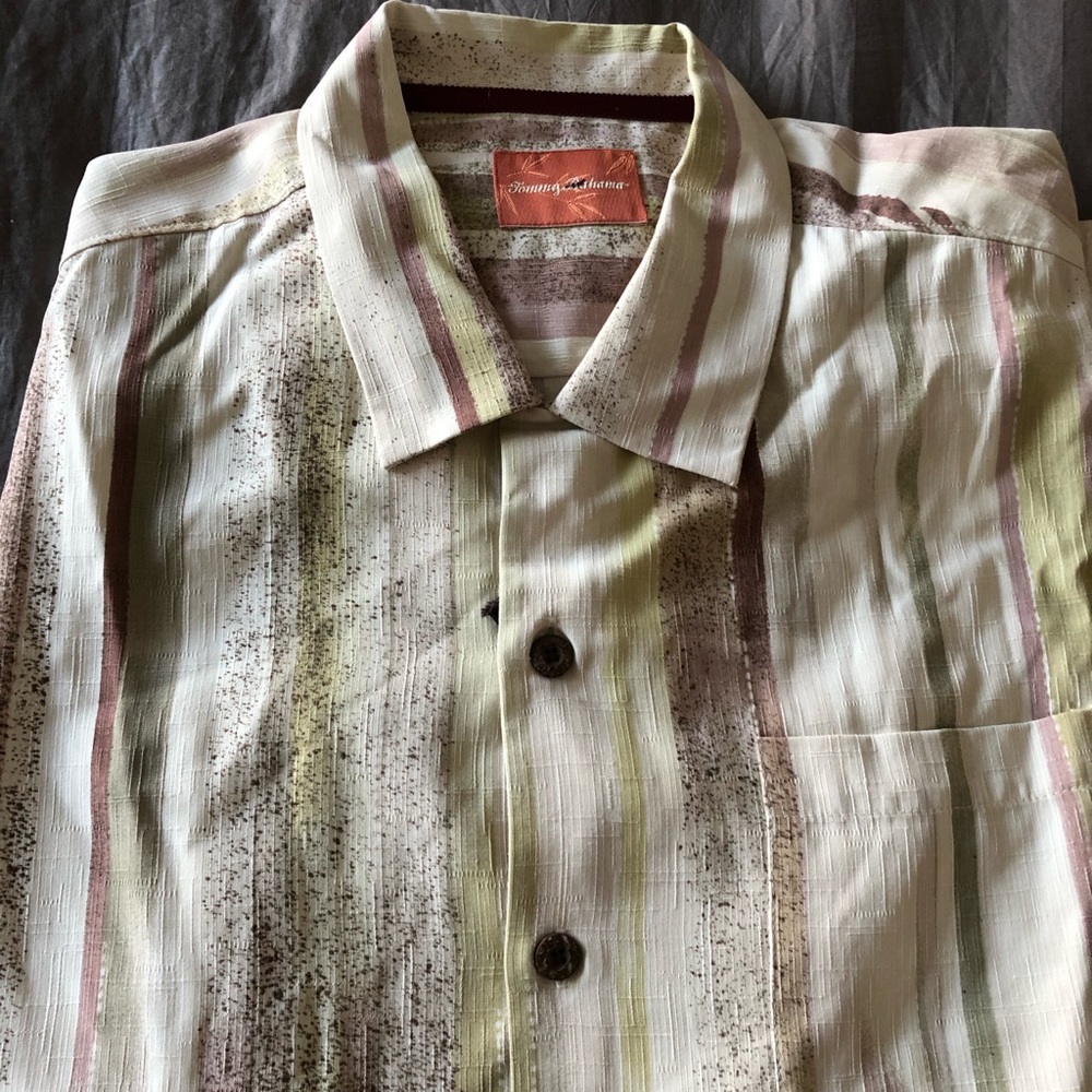Tommy Bahama Hawaiian - 100% silk